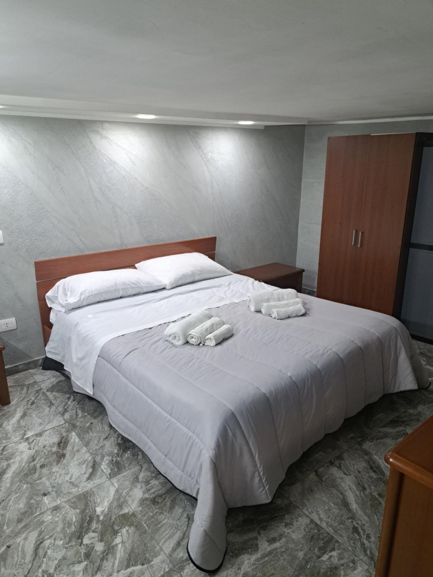 Villa Casa Gioia Neapel Zimmer foto